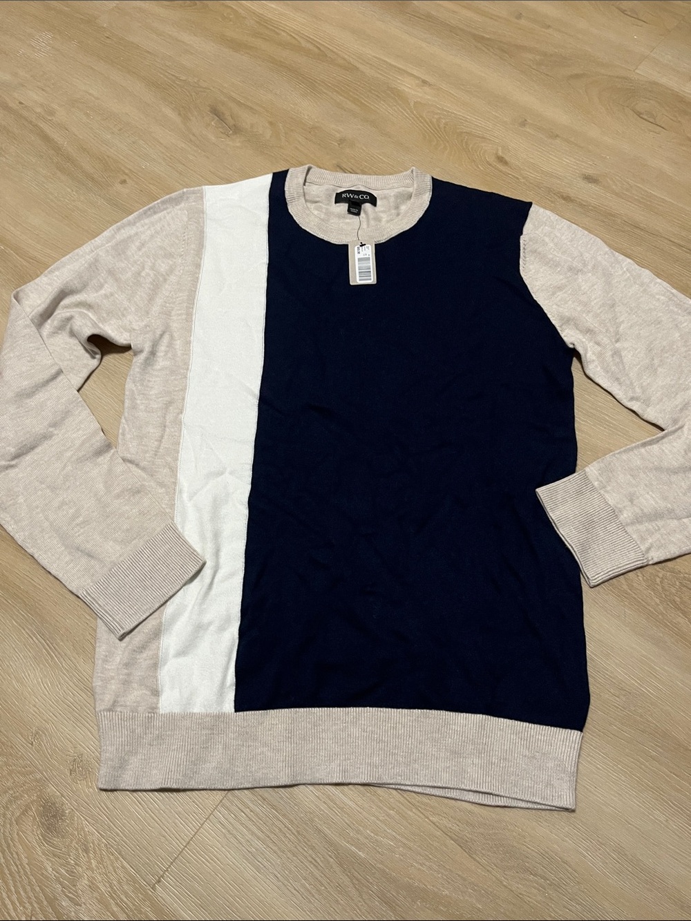 NWT RW&Co. Men’s Colour Block Sweater Medium